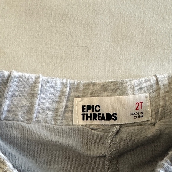 Epic Threads Light Gray Skirt/skort - Picture 2 of 3